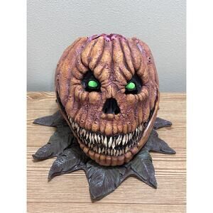 Bump in the Night Skull Pumpkin Horror Prop 2005 Removable Brain Halloween Decor